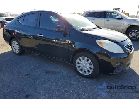 2013 Nissan Versa S z USA, uszkodzony, nr VIN 3N1CN7AP2DL874283